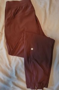 Lululemon Adapted State High Rise Jogger 28"